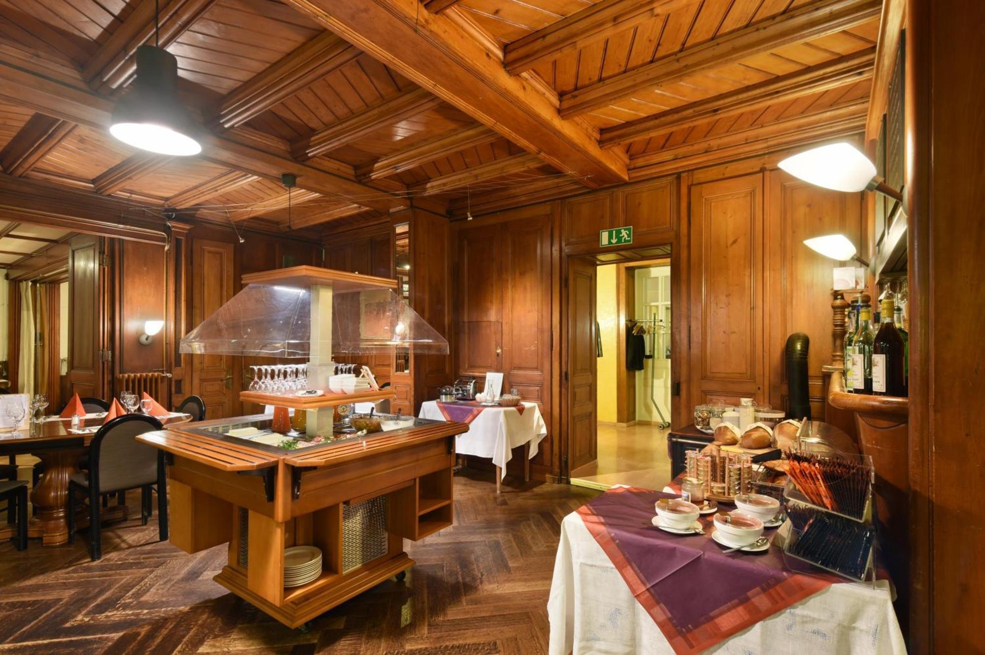Hotel De L'Aigle Couvet Eksteriør billede
